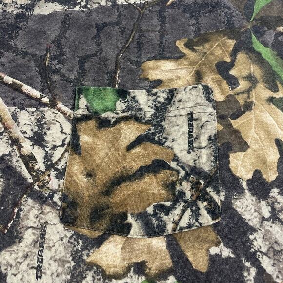 Vintage Camo Realtree Short Sleeve 90s Shirt With Pocket Fits like Large - Picture 3 of 5
